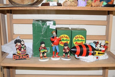 Lot 522 - A collection of various Beano figures