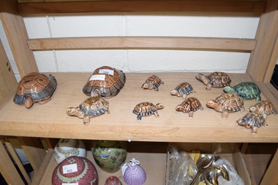 Lot 532 - Collection of Wade model tortoises
