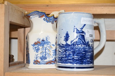 Lot 536 - A Masons Gold Willow jug together with a...