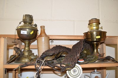 Lot 551 - Mixed Lot: Various horse brasses, brass oil...