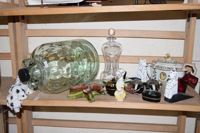 Lot 622 - Mixed Lot: 18th Century teapot, waisted stem...