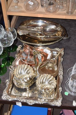 Lot 636 - Mixed Lot: Various silver plated wares to...