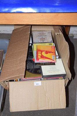 Lot 652 - Box of assorted CD's