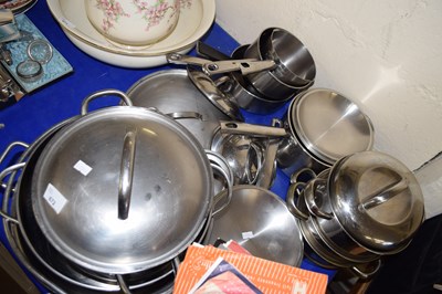 Lot 672 - A quantity of stainless steel kitchen wares