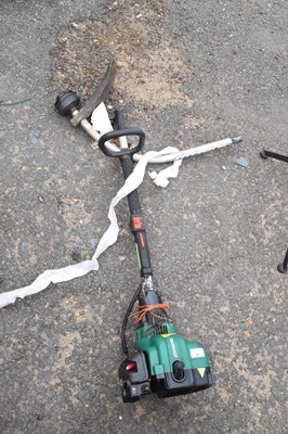 Lot 387 - A Qualcast strimmer