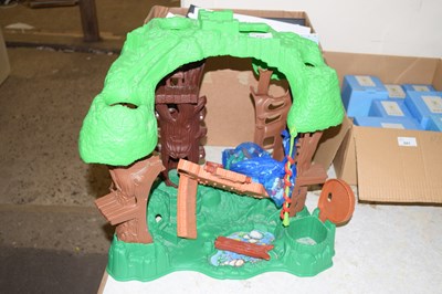 Lot 680 - Plastic treehouse toy together with figures