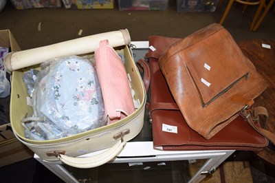 Lot 797 - Various bags and satchels
