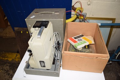 Lot 886 - A Eumig Type P8 projector in original carrying...