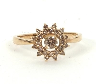 Lot 154 - A 9ct diamond ring, set with an Argyle Diamond...