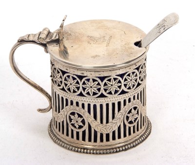 Lot 86 - A late Victorian silver drum mustard pot and...
