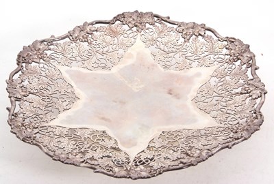 Lot 114 - An Elizabeth II silver pedestal...
