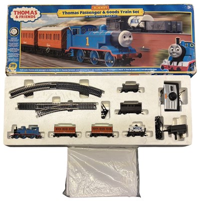 Lot 15 - A boxed Hornby 00 gauge Thomas the Tank Engine...