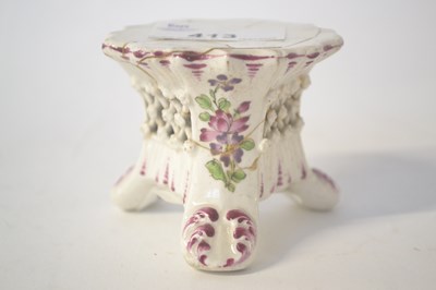 Lot 413 - A Bow porcelain stand decorated with flowers,...