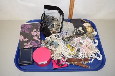 Lot 100 - Mixed Lot: Various assorted costume jewellery,...
