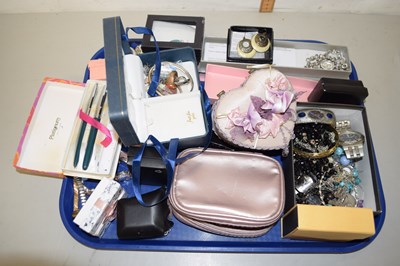 Lot 103 - Tray of various assorted costume jewellery and...