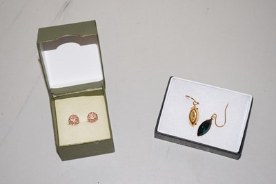 Lot 118 - Two pairs of modern earrings