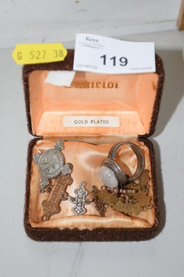 Lot 119 - A white metal signet ring and other items