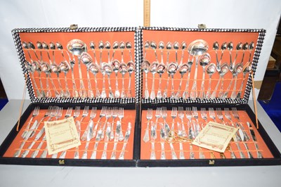 Lot 127 - Two cases of silver plated cutlery