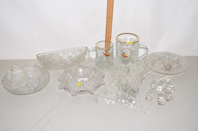 Lot 155 - Mixed Lot: Various glass wares, cocktail...