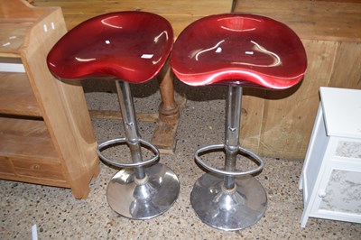 Lot 275 - Pair of bar stools
