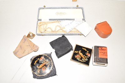 Lot 107 - Mixed Lot: Powder compacts, costume jewellery etc