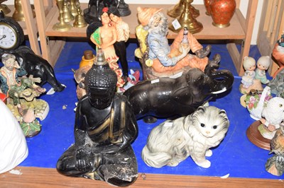 Lot 537 - Mixed lot of figurines