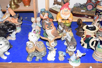 Lot 543 - Quantity of owl figures and others