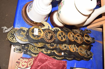 Lot 584 - Quantity of horse brasses