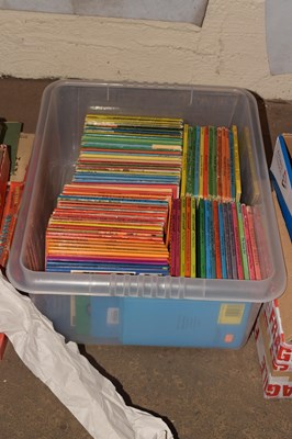 Lot 600 - Box of Ladybird books
