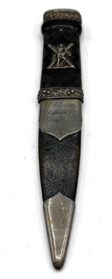 Lot 121 - First World War Scottish officers Sgian Dubh...