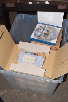 Lot 694 - Quantity of assorted collectors plates