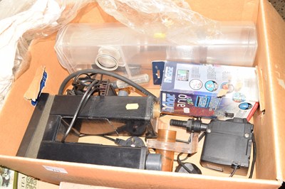 Lot 715 - A quantity of aquarium equipment