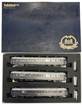 Lot 42 - A boxed Exclusive L S Models H0 gauge  Type S...