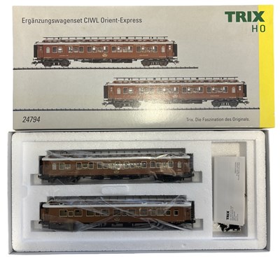 Lot 18 - A boxed Trix H0 gauge Orient Express Train Set,...
