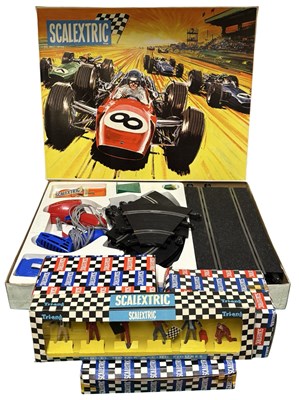 Lot 515 - A Scalextrix racing game, set 30, together...