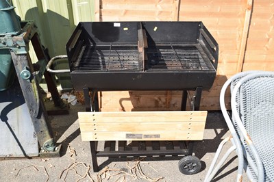 Lot 416 - Outdoor garden coal barbecue