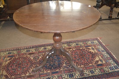 Lot 419 - A George III mahogany supper table with...