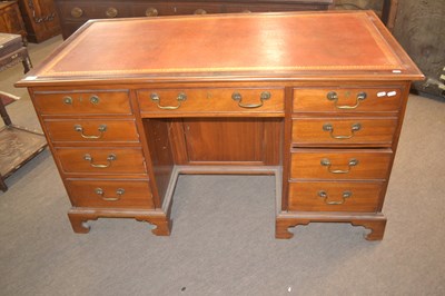 Lot 572 - A good quality reproduction Georgian style...