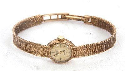 Lot 291 - A 9ct gold cased ladies Rotary watch, manually...