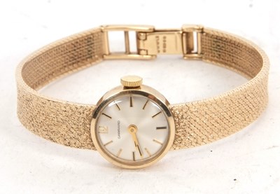 Lot 292 - A 9ct gold cased ladies Garrard watch with box,...