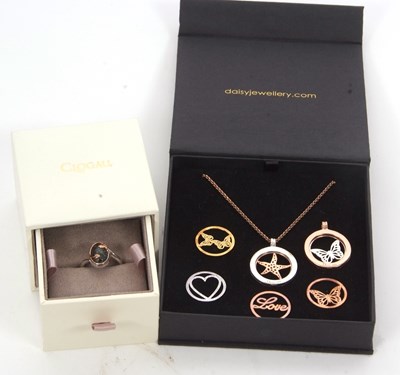 Lot 239 - A Clogau ring and other jewellery: to include...