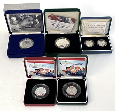 Lot 251 - A quantity of cased Royal Mint silver proof...