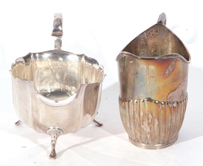 Lot 27 - Mixed Lot comprising a George V sauce boat of...