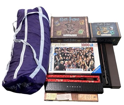 Lot 52 - A mixed lot of various Harry Potter...