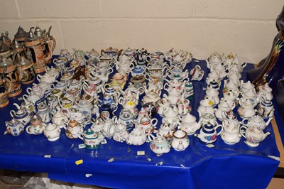 Lot 22 - A large collection of modern porcelain...