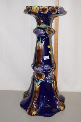 Lot 24 - A Maiolica style jardiniere stand