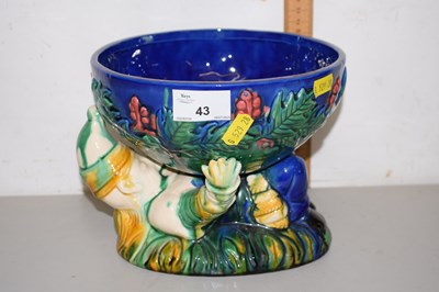 Lot 43 - A small Maiolica glazed pedestal dish with...