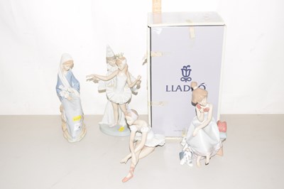 Lot 98 - A group of four various Lladro figures