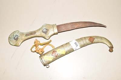 Lot 109 - Middle Eastern dagger