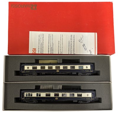 Lot 28 - A boxed Rivarossi H0 gauge Pullman Cote...
